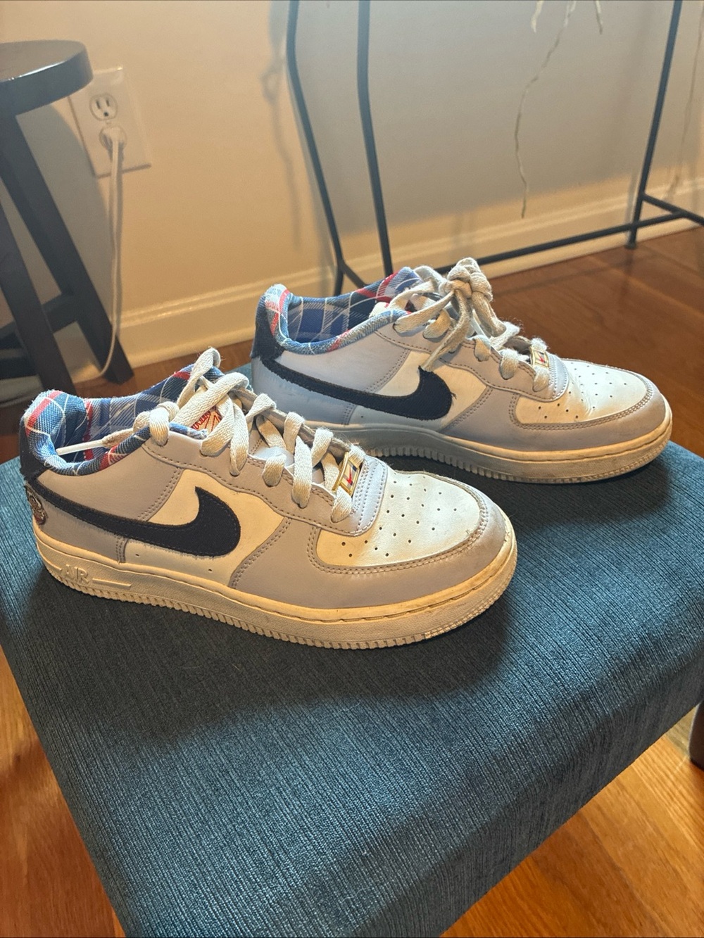 Nike Air Force 1 LV8 GS Just Do It Mascot size 5 youth IH7342 141